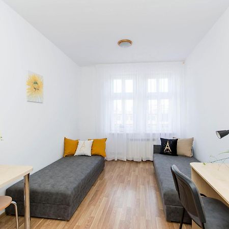 Akademikus Torun Hostel ภายนอก รูปภาพ